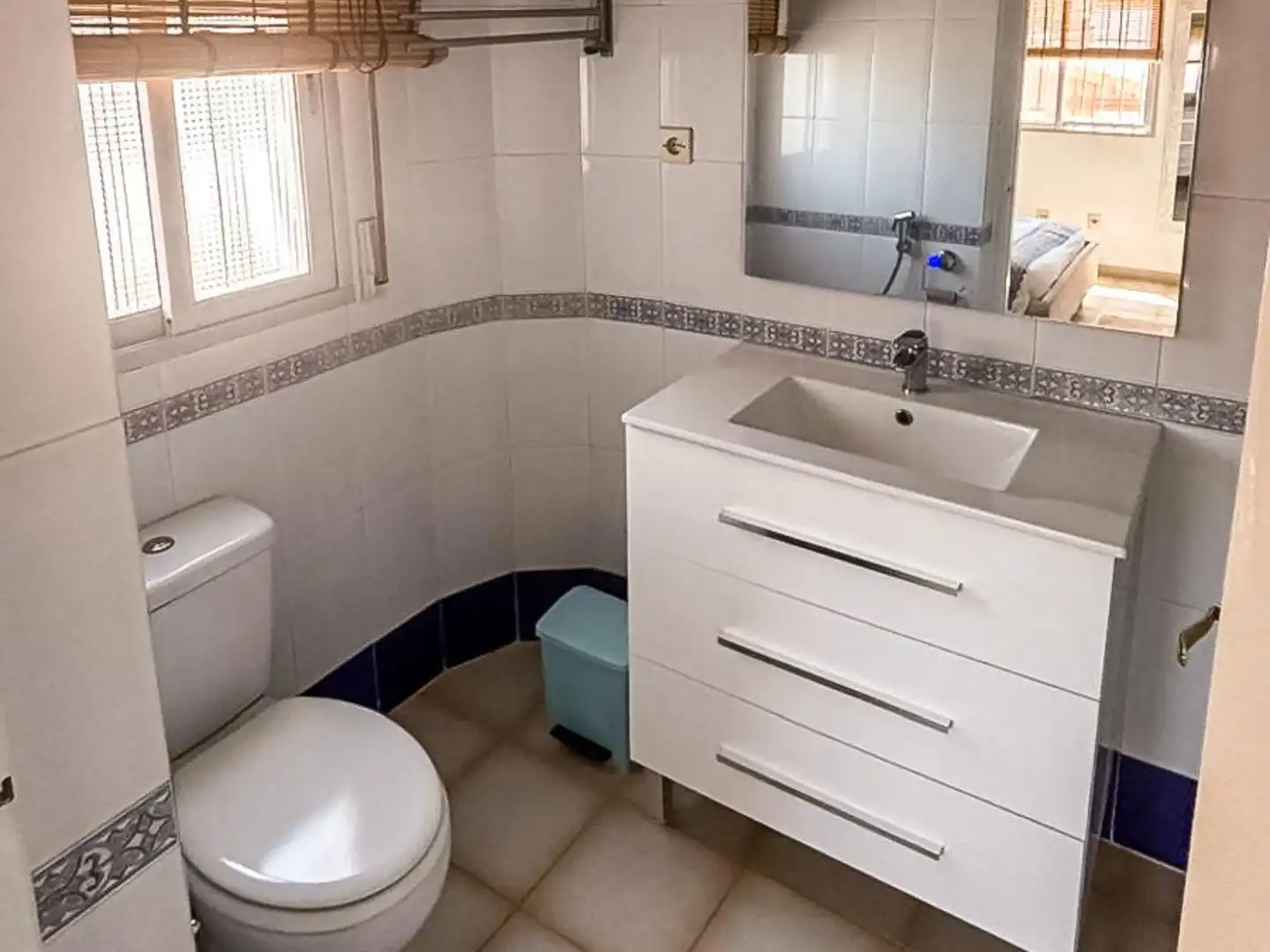 Bathroom of Houses for sale in Busot  with Air Conditioner, Private garden and Swimming Pool