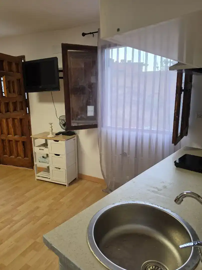 Schlafzimmer von Wohnung zur Miete in Rubielos de Mora mit Parkett, Abstellraum und Waschmaschine