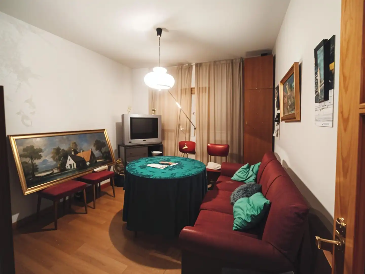 Sala d'estar de Casa adosada en venda en Burgos amb Calefacció i Jardí privat