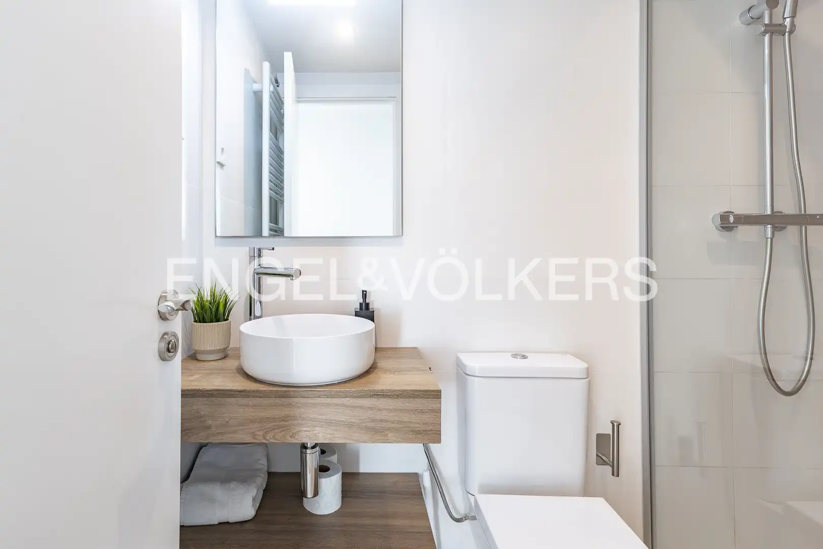 Baño de Piso en venta en Sant Adrià de Besòs con Aire acondicionado, Calefacción y Parquet