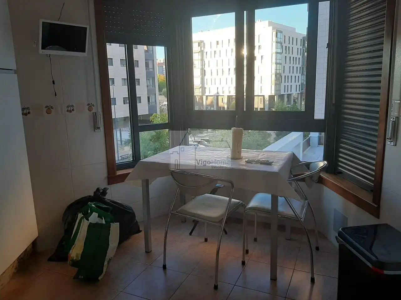 Terrassa de Pis de lloguer en Vigo  amb Calefacció i Moblat