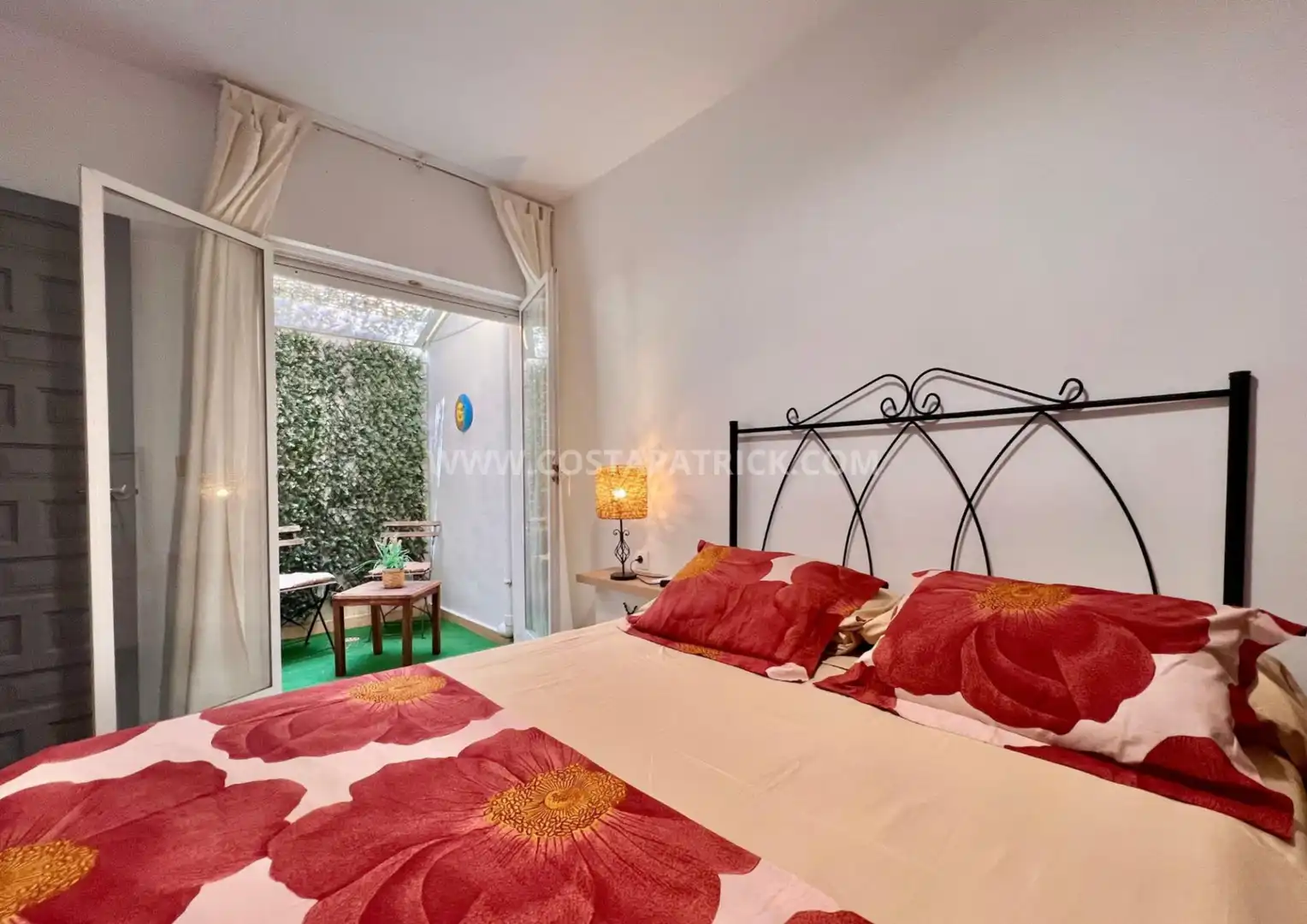 Habitación de Casa adosada de alquiler en Los Alcázares con Aire acondicionado, Calefacción y Jardín privado