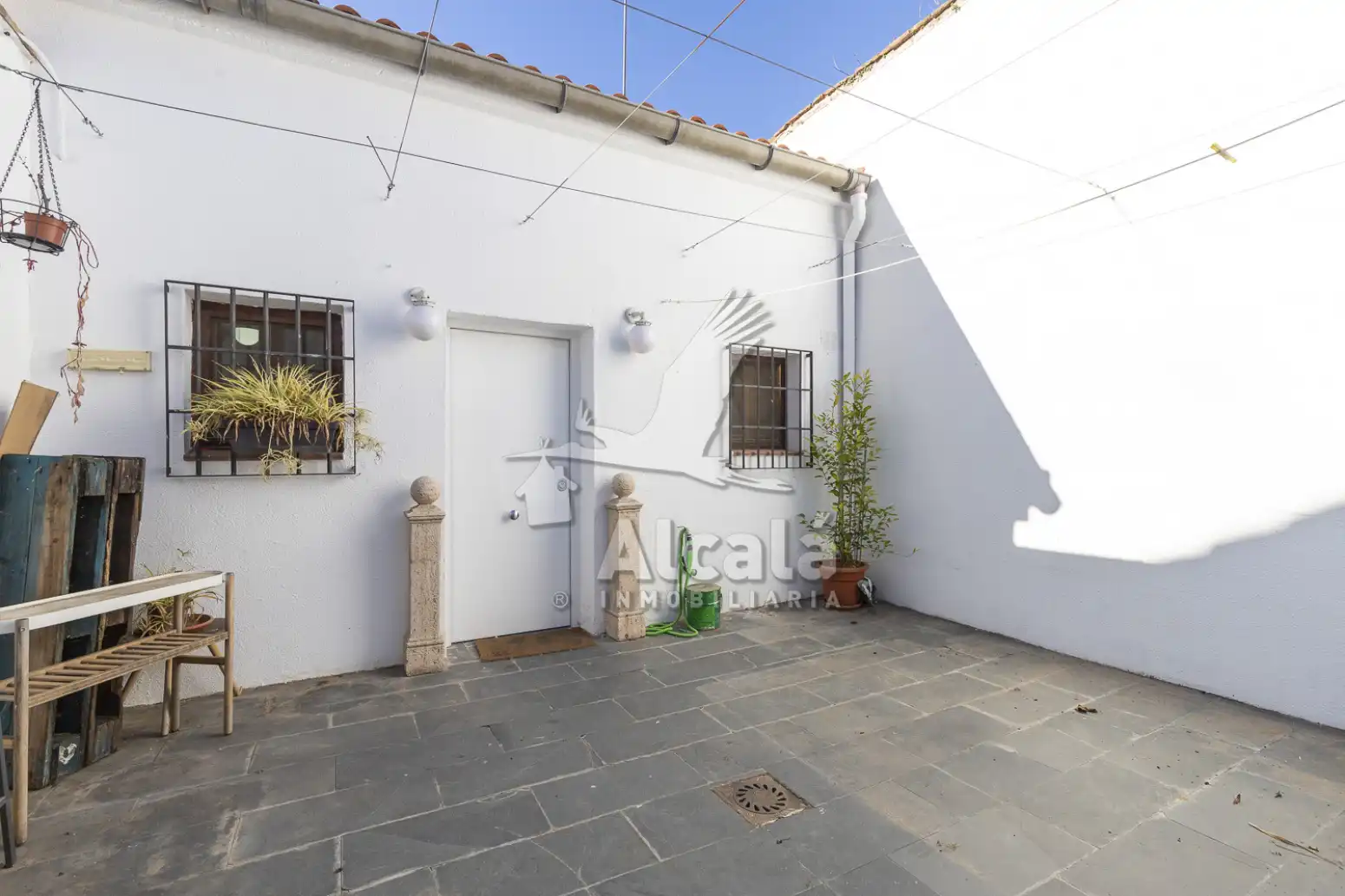 Exterior view of Houses for sale in Alcalá de Henares  with Air Conditioner, Heating and Private garden
