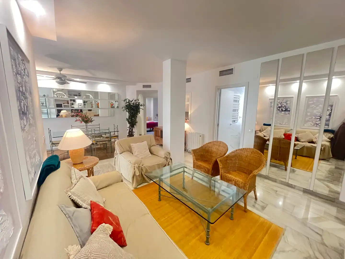 Living room of Flat for rent in Marbella  with Air Conditioner, Heating and Furnished