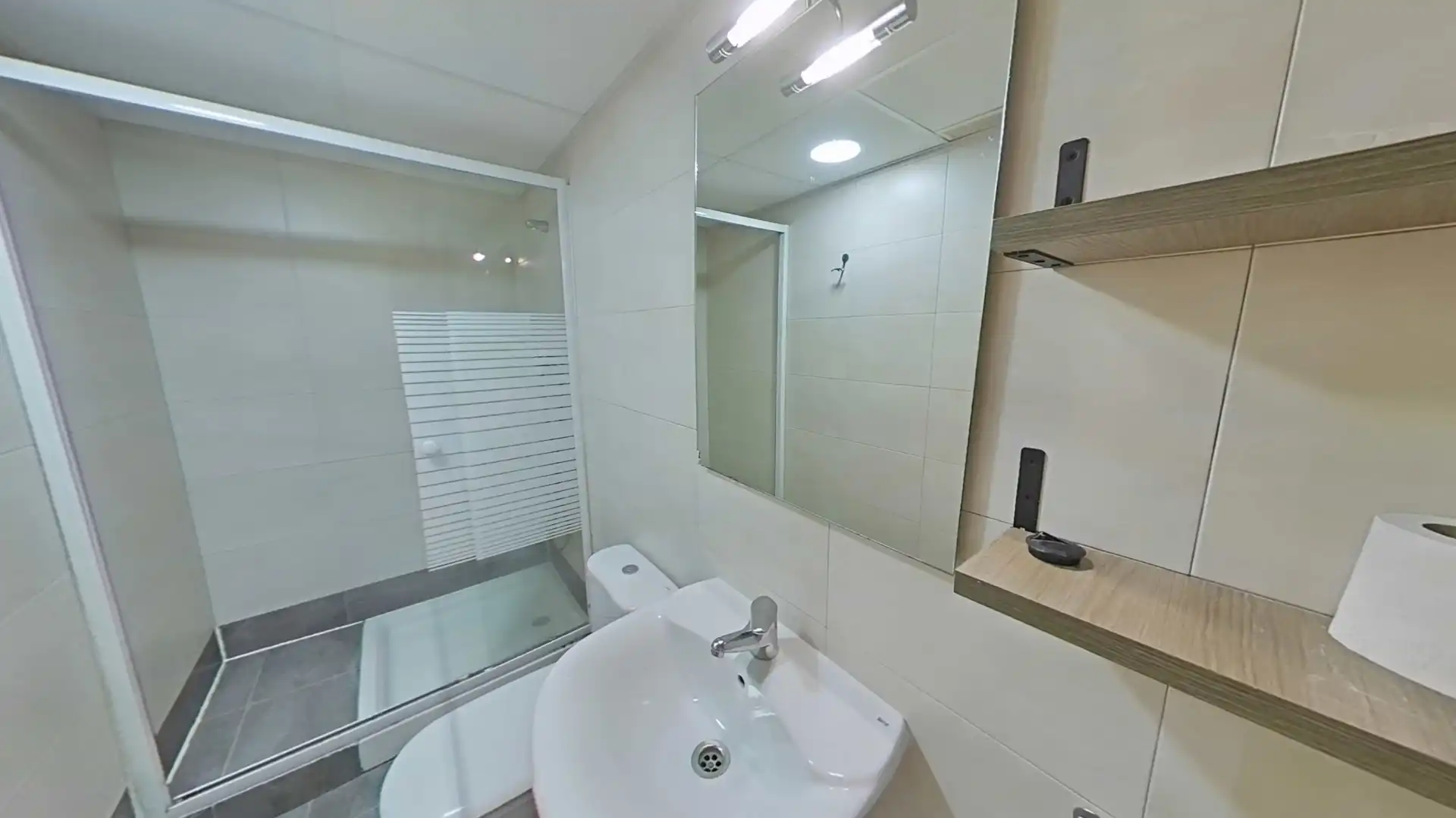 Baño de Piso en venta en Cuarte de Huerva con Aire acondicionado, Calefacción y Parquet