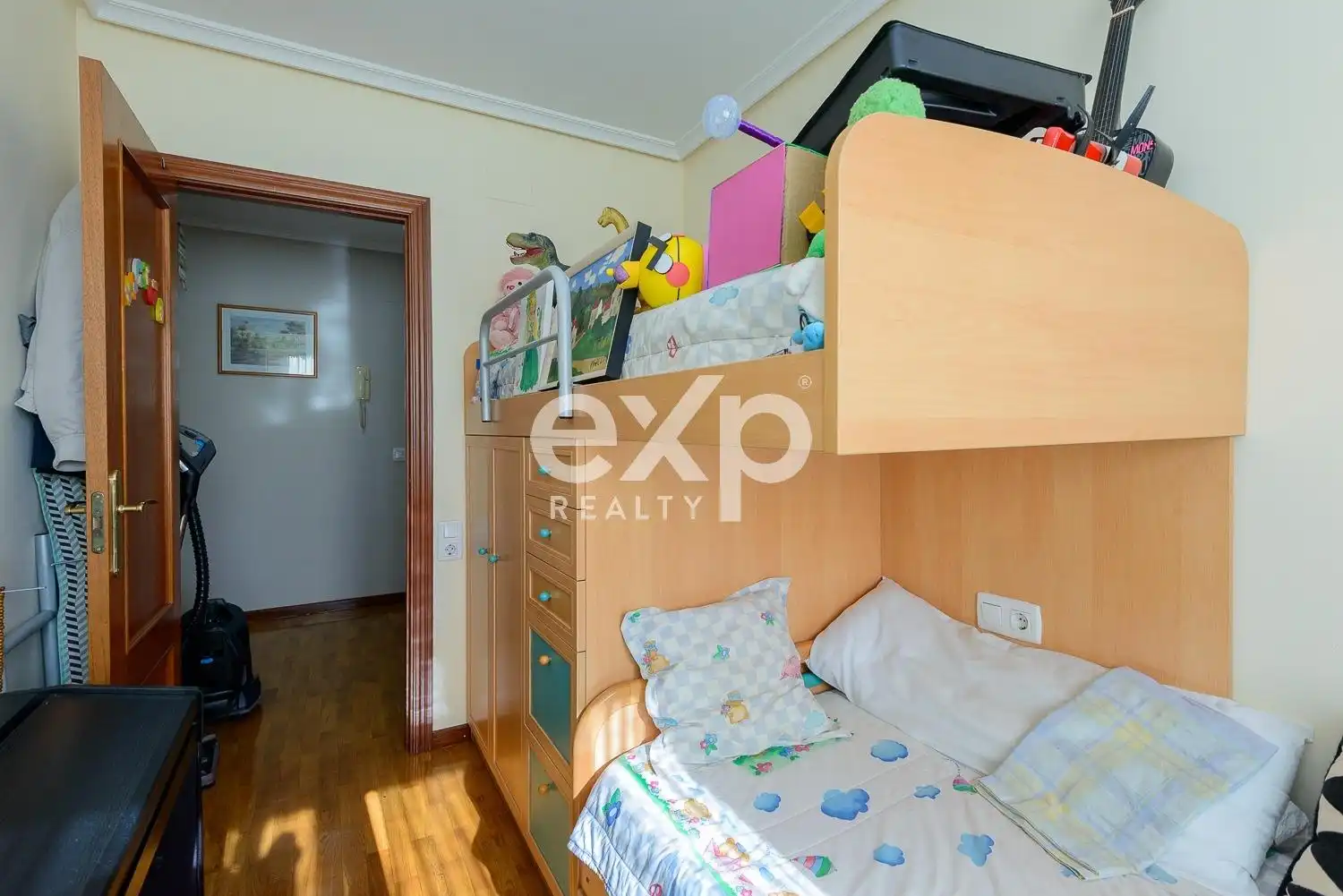 Bedroom of Flat for sale in Oviedo   with Heating, Storage room and Furnished