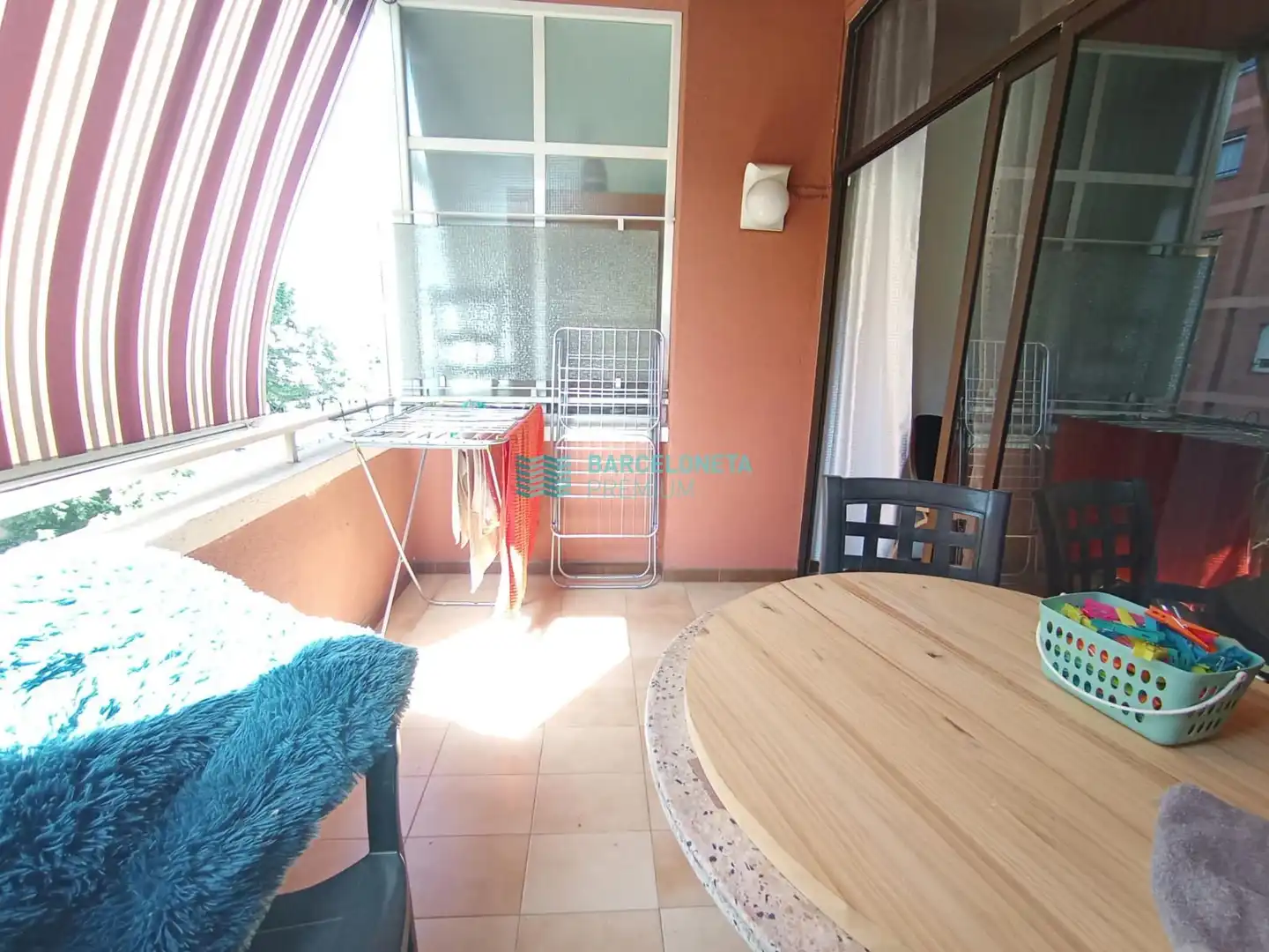 Terraza de Piso en venta en Barcelona con Calefacción, Terraza y Alarma