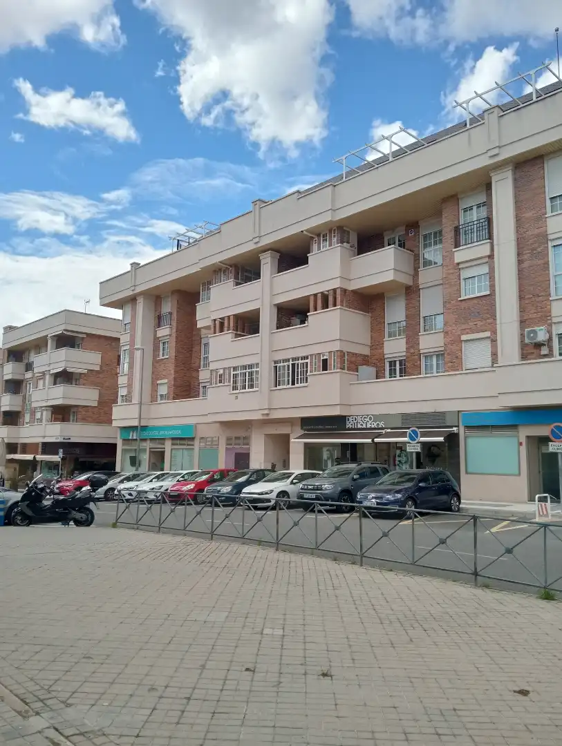 Local comercial en venda a Calle Puerto de los Leones