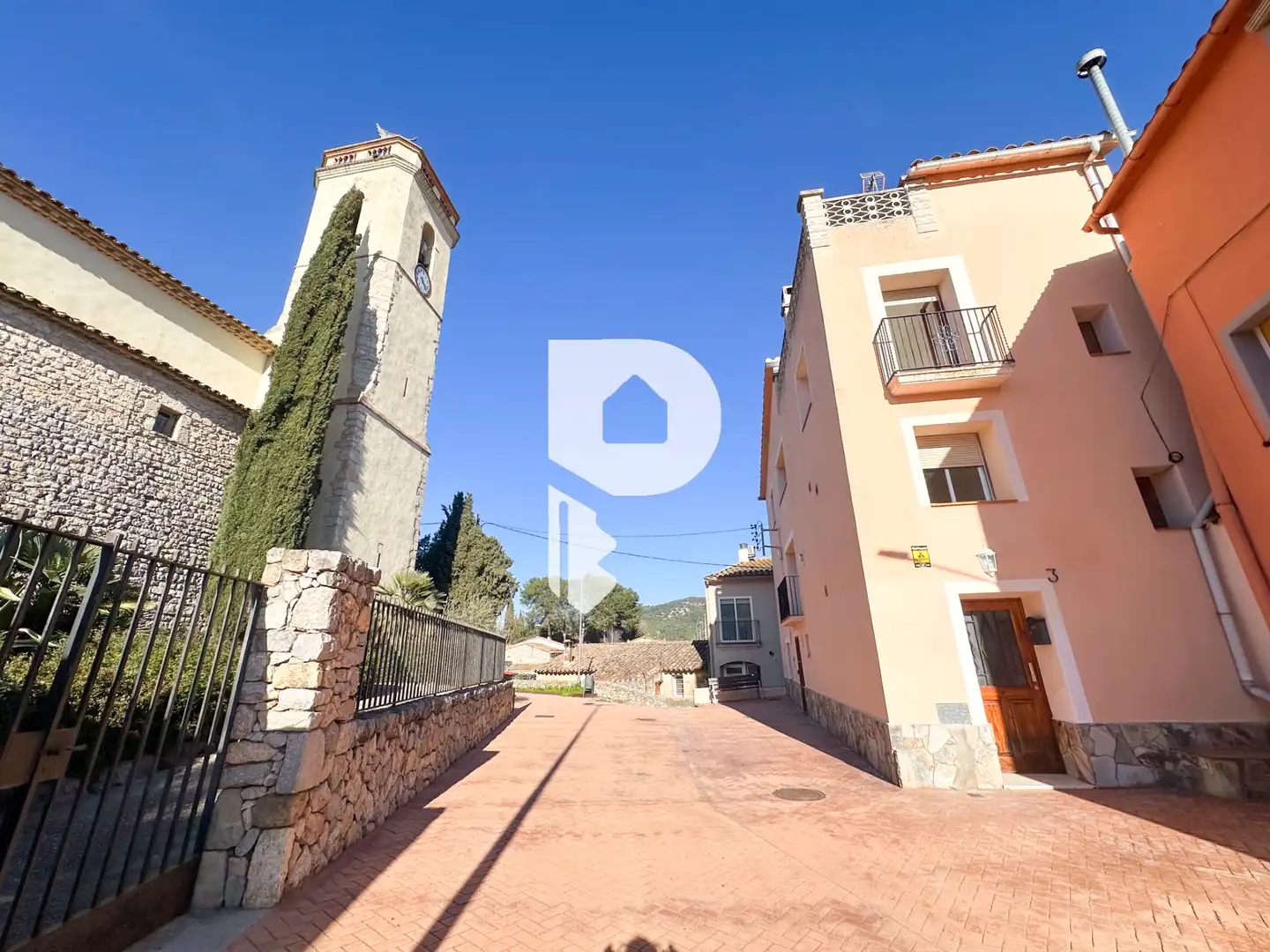 Vista exterior de Casa o xalet en venda en Olesa de Bonesvalls amb Balcó