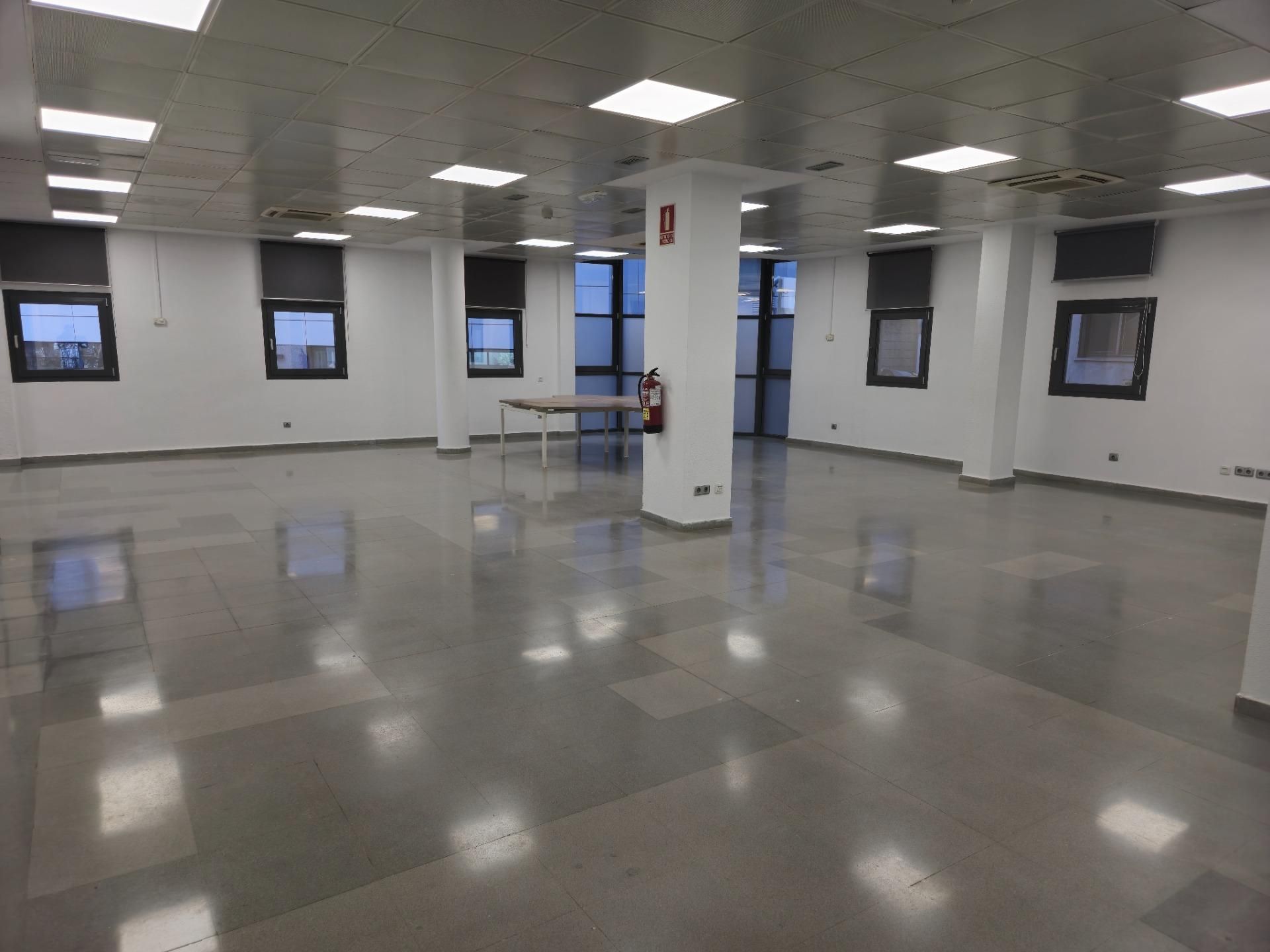 Oficina de lloguer en  Madrid Capital amb Calefacció
