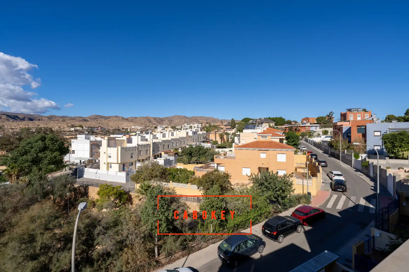 Vista exterior de Casa adosada en venda en Almería amb Aire condicionat, Calefacció i Terrassa