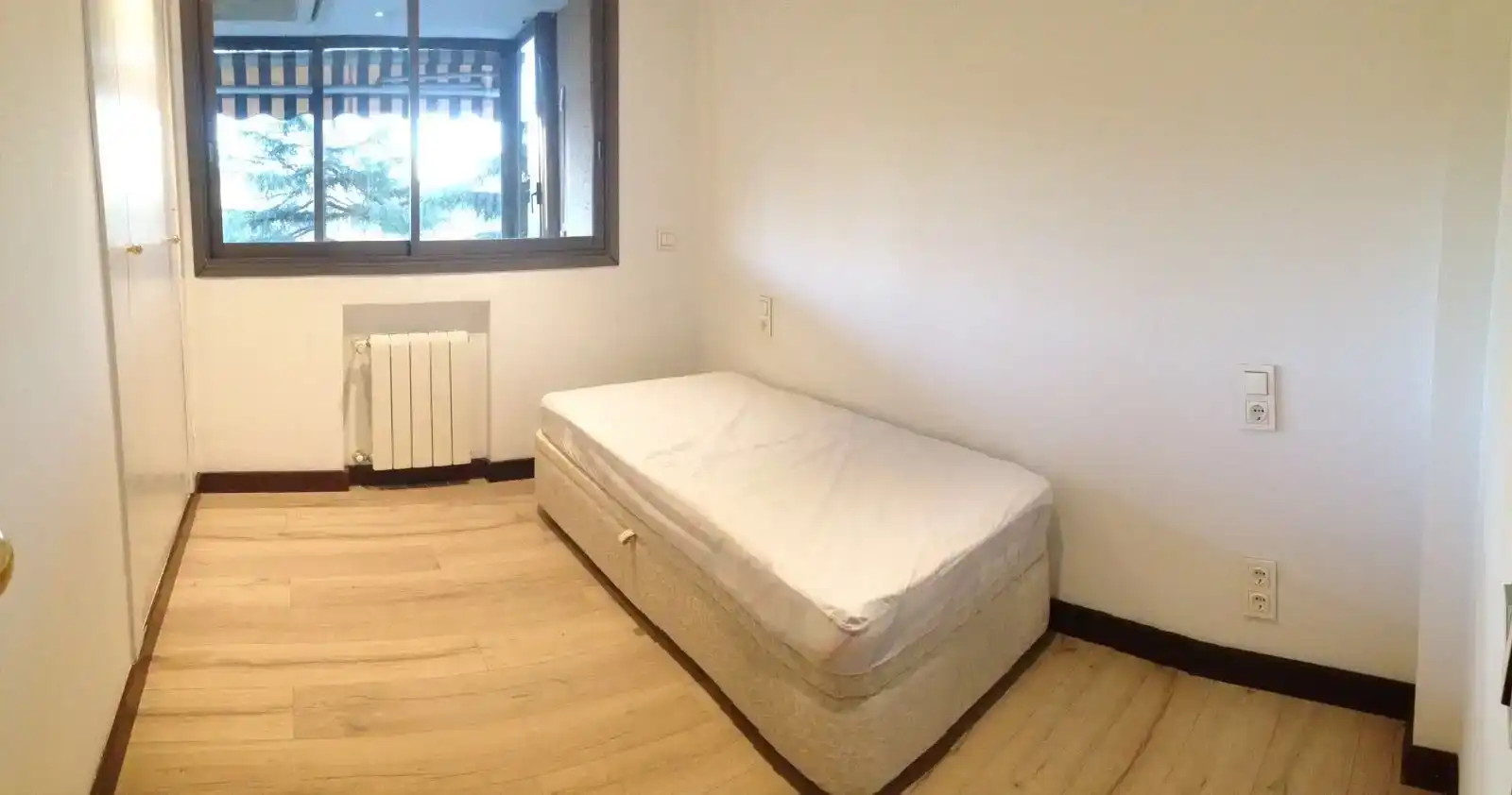 Schlafzimmer von Wohnung zur Miete in Fuencarral - El Pardo