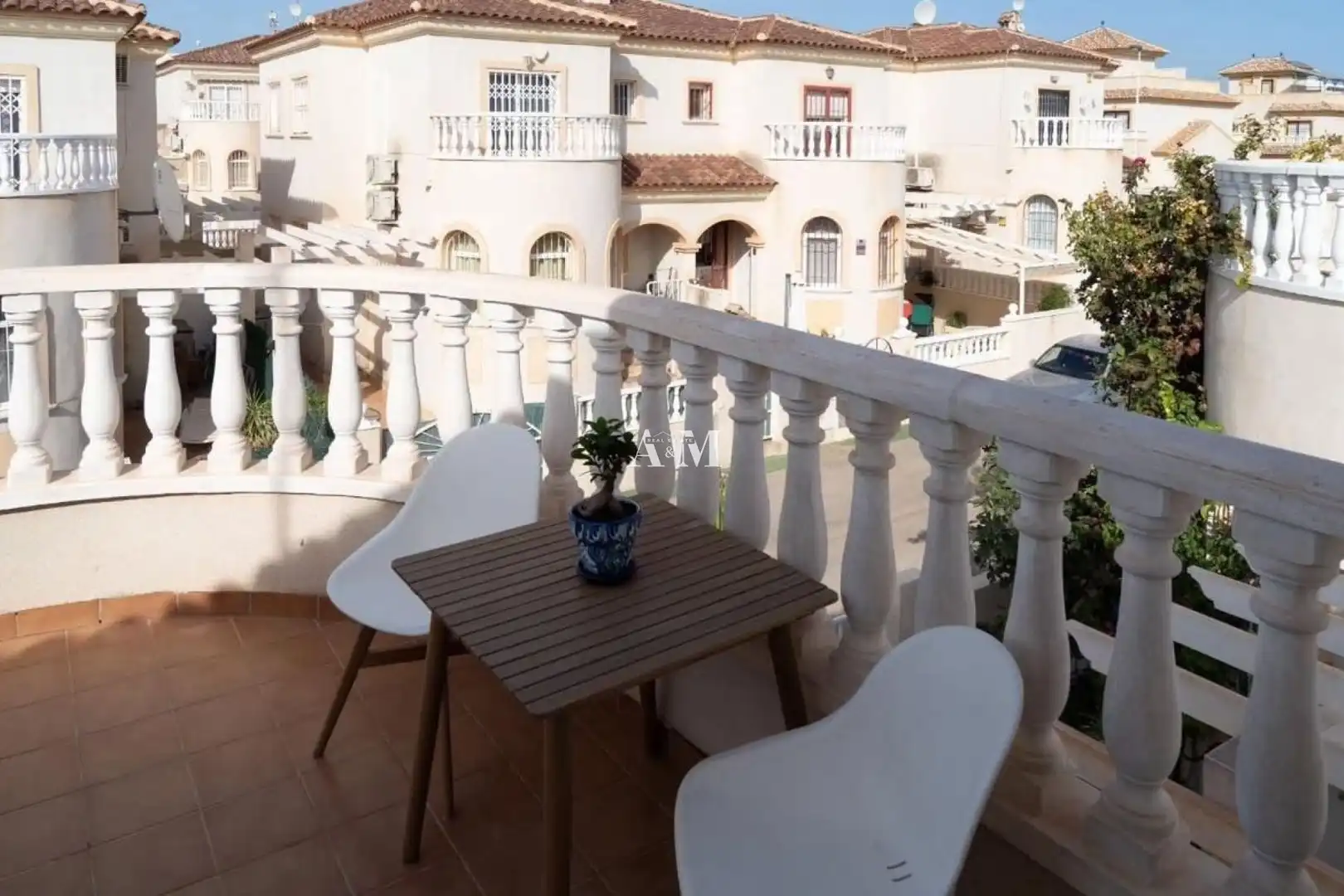 Terraza de Casa adosada de alquiler en Torrevieja con Aire acondicionado, Jardín privado y Terraza