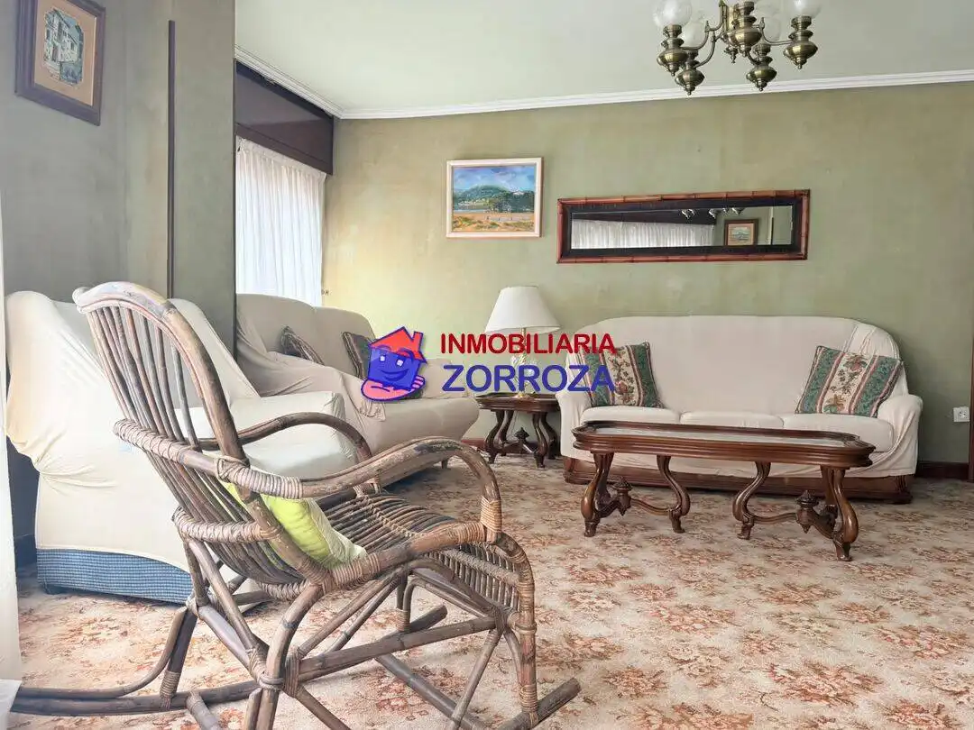 Living room of Flat for sale in Bilbao   with Heating, Storage room and Balcony