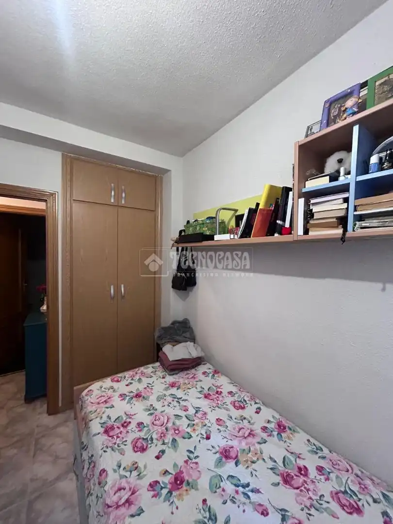 Habitación de Piso en venta en Valdemoro con Aire acondicionado y Calefacción