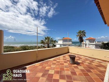 Semi-detached house with garden for sale in Avenida GAVILANES DE LOS 67