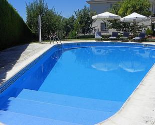 Piscina de Casa o xalet en venda en Cáceres Capital amb Aire condicionat, Terrassa i Piscina