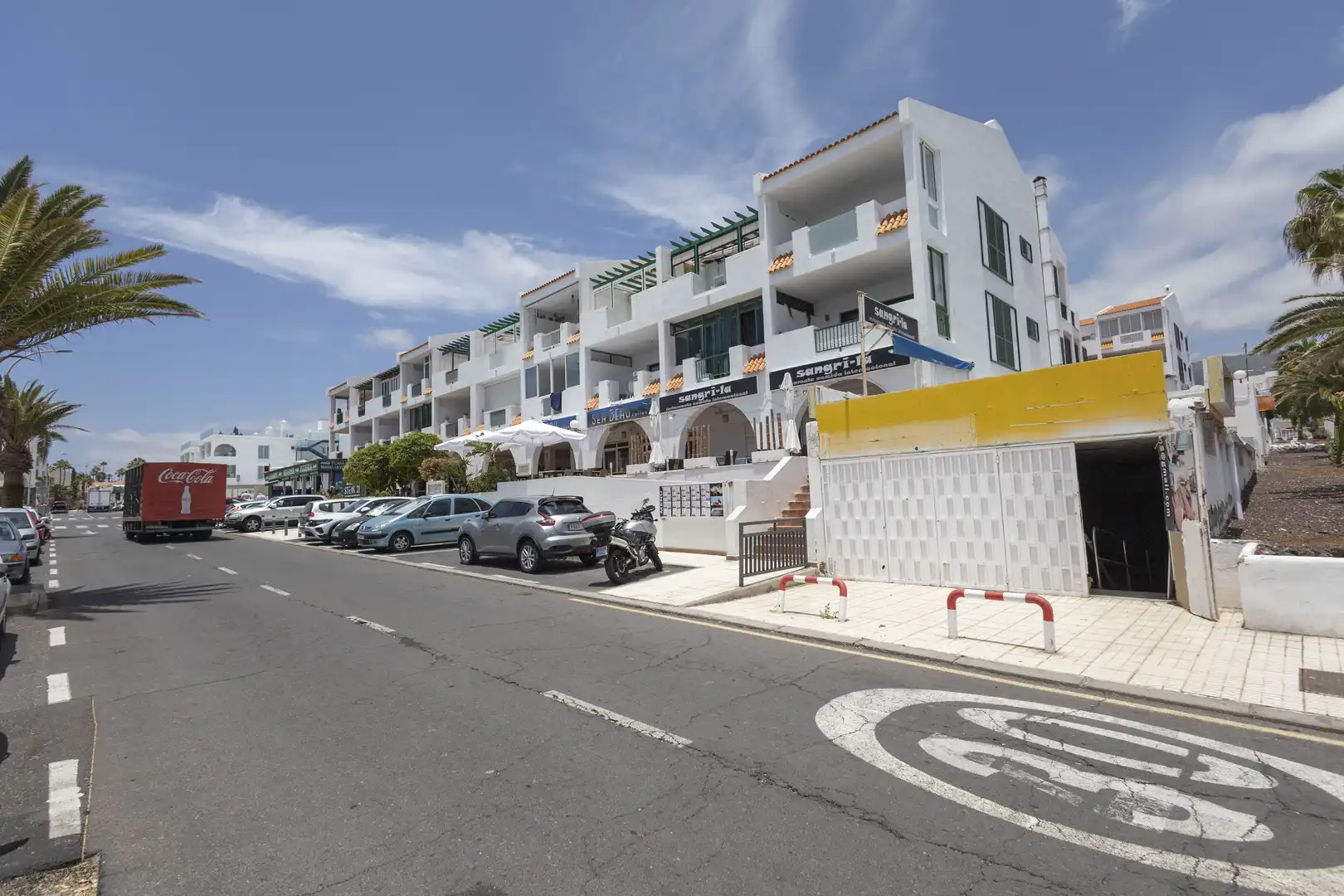 Vista exterior de Local en venta en Adeje