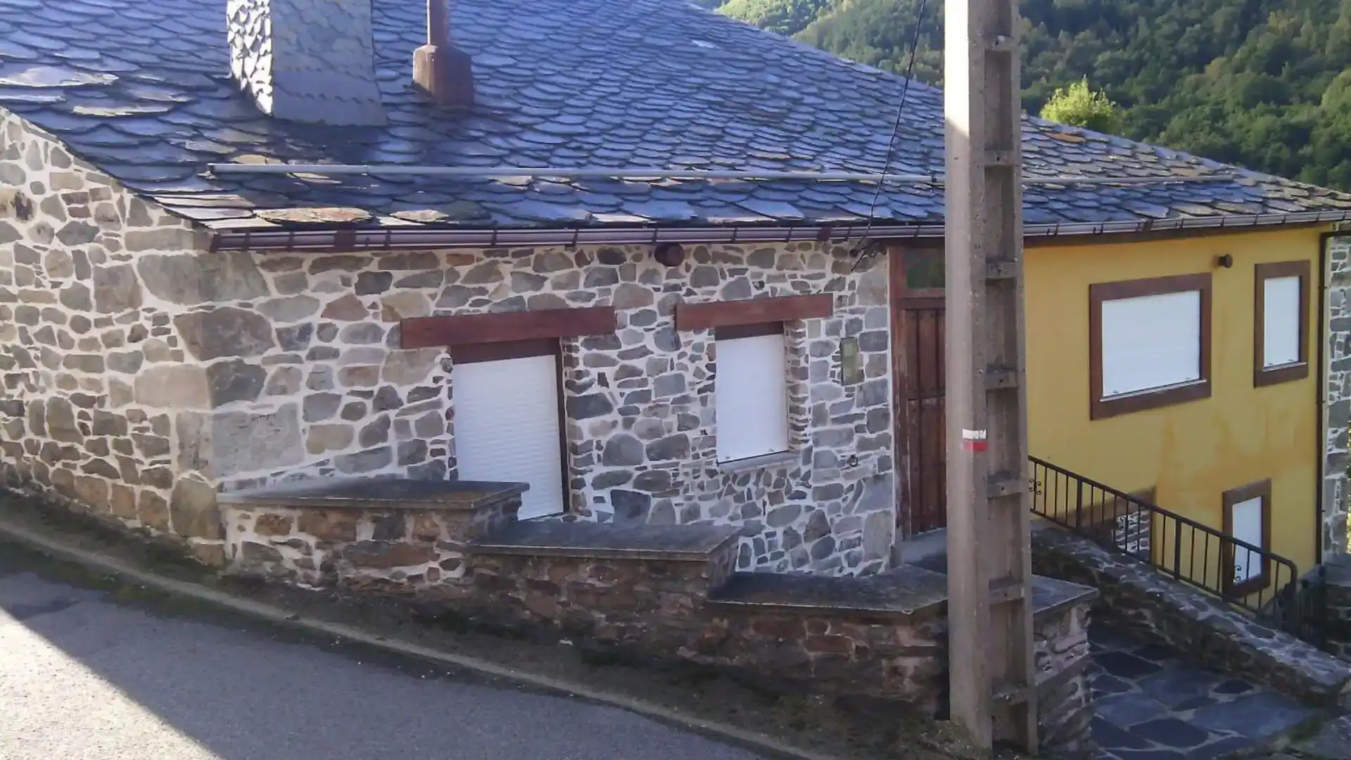 Vista exterior de Casa o chalet en venta en Degaña
