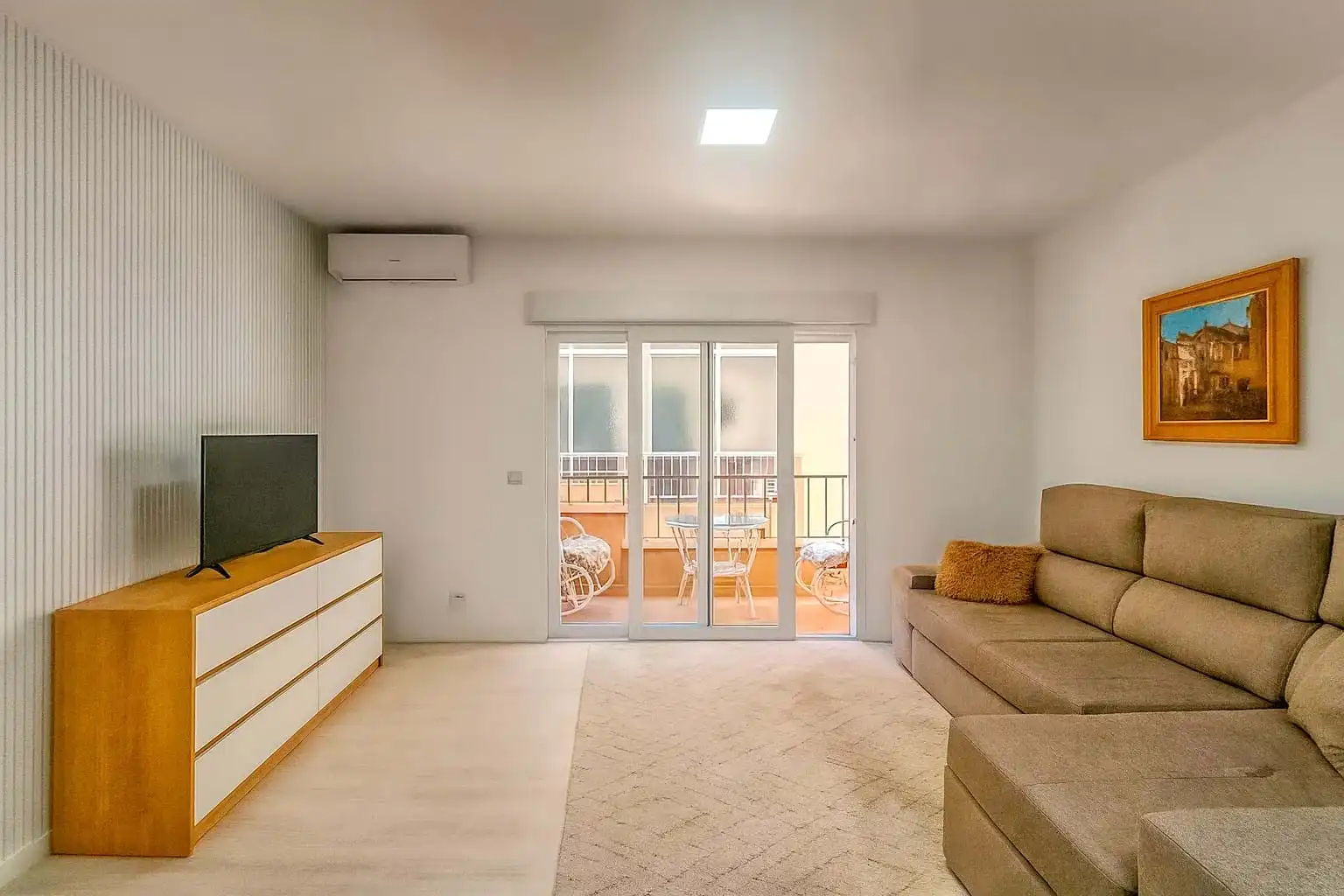 Living room of Flat for sale in El Campello  with Air Conditioner and Heating