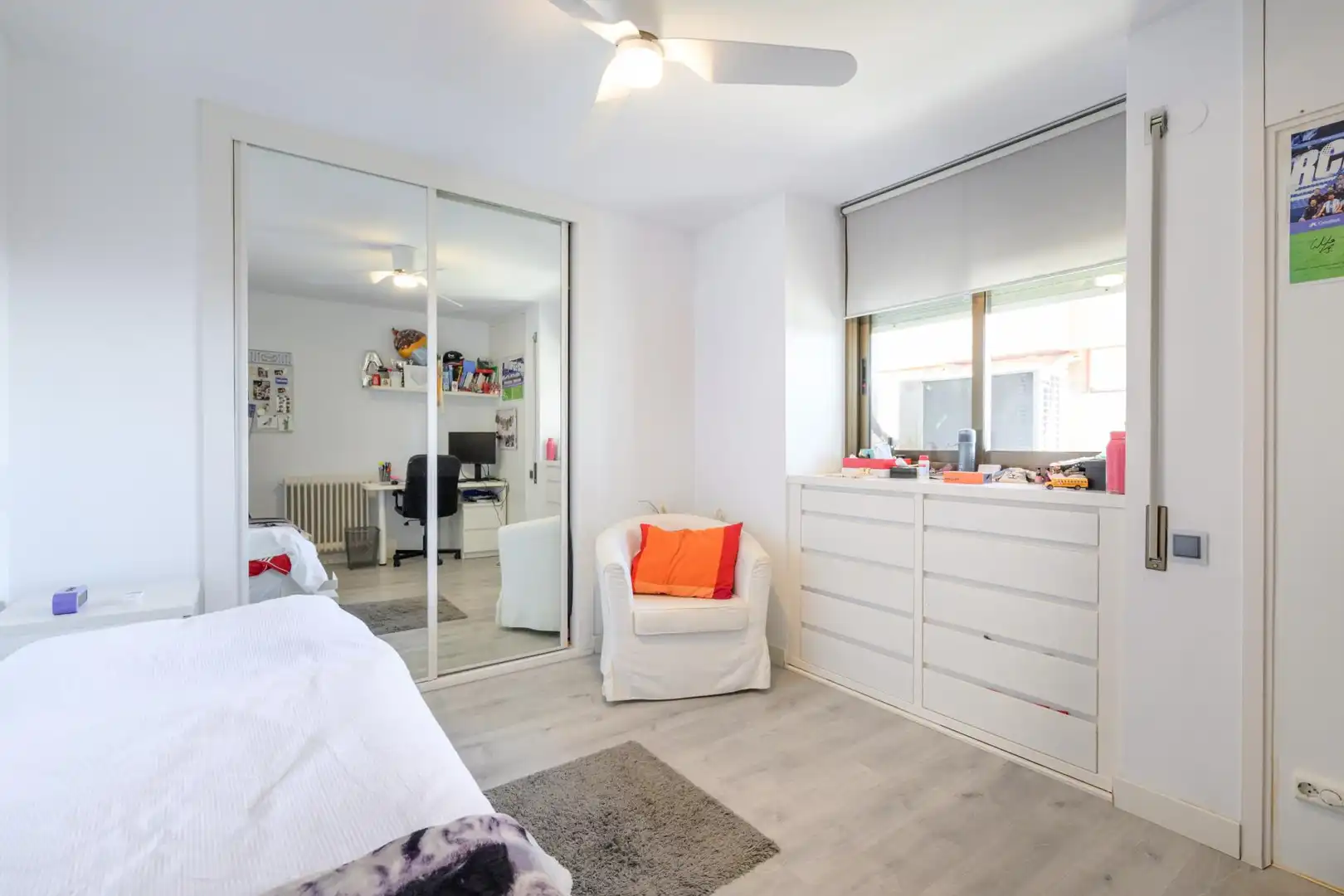 Habitación de Piso en venta en Esplugues de Llobregat con Calefacción y Jardín privado