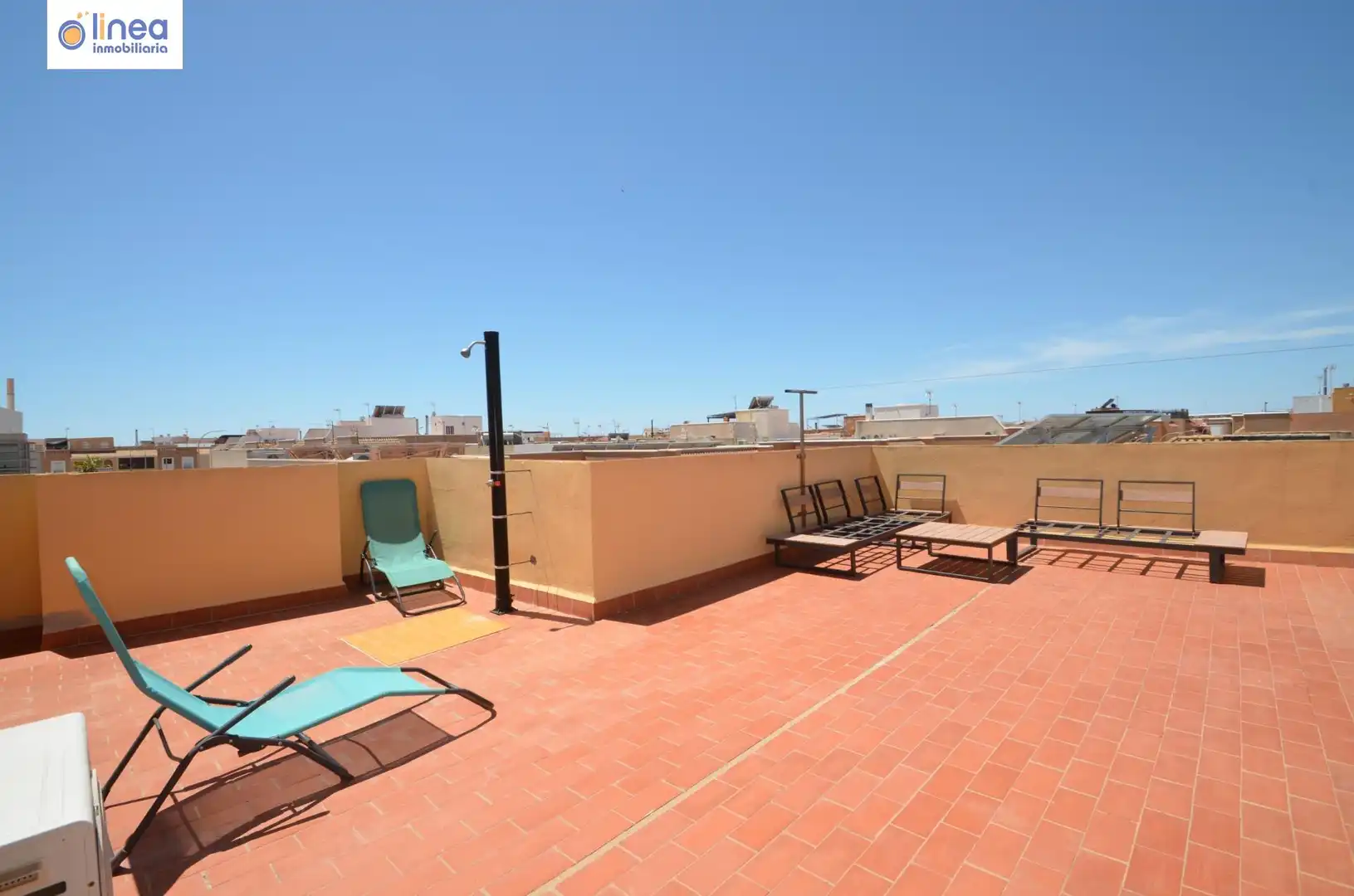 Casa adosada en venta en Calle ANGEL CARA, La Mojonera