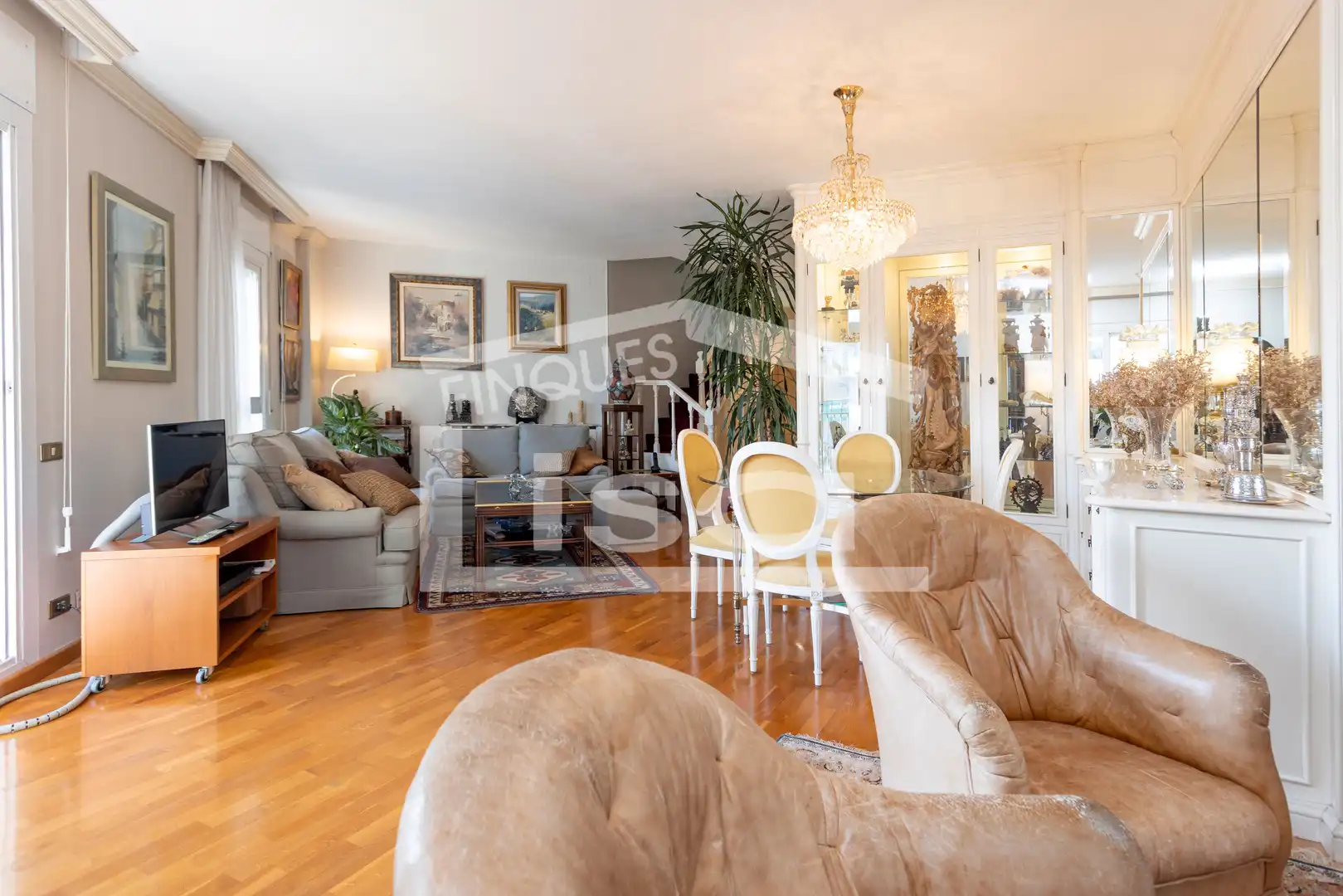 Sala d'estar de Dúplex en venda en Barcelona amb Aire condicionat, Jardí privat i Terrassa