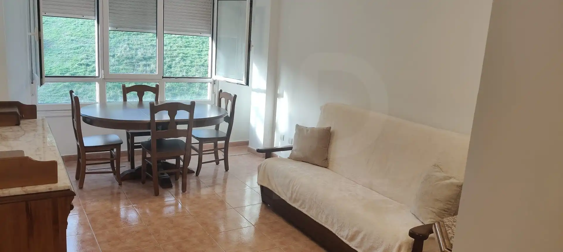 Piso de alquiler en Luanco - Aramar - Antromero