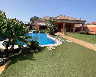 Swimming pool of House or chalet for sale in Algeciras  with Air Conditioner, Heating and Private garden