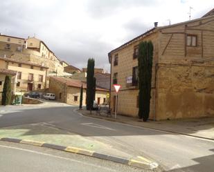 Vista exterior de Casa o xalet en venda en Briones amb Calefacció, Traster i Moblat