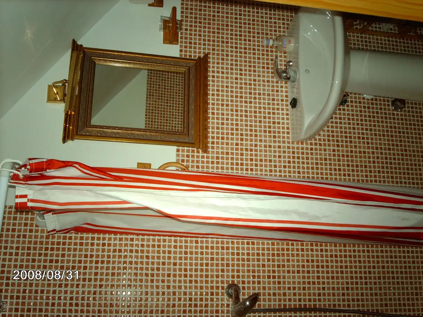 Bathroom of Flat for rent in Linares  with Air Conditioner, Heating and Parquet flooring