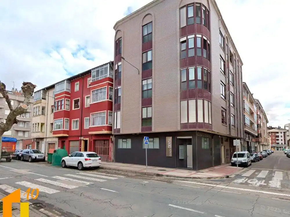 Vista exterior de Piso en venta en Briviesca con Calefacción y Terraza