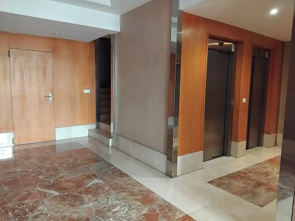 Piso en venta en A Coruña Capital  con Calefacción, Parquet y Trastero
