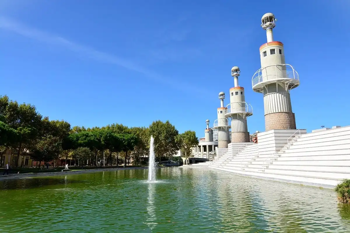 Vista exterior de Estudio de alquiler en Barcelona con Calefacción, Amueblado y Lavadora