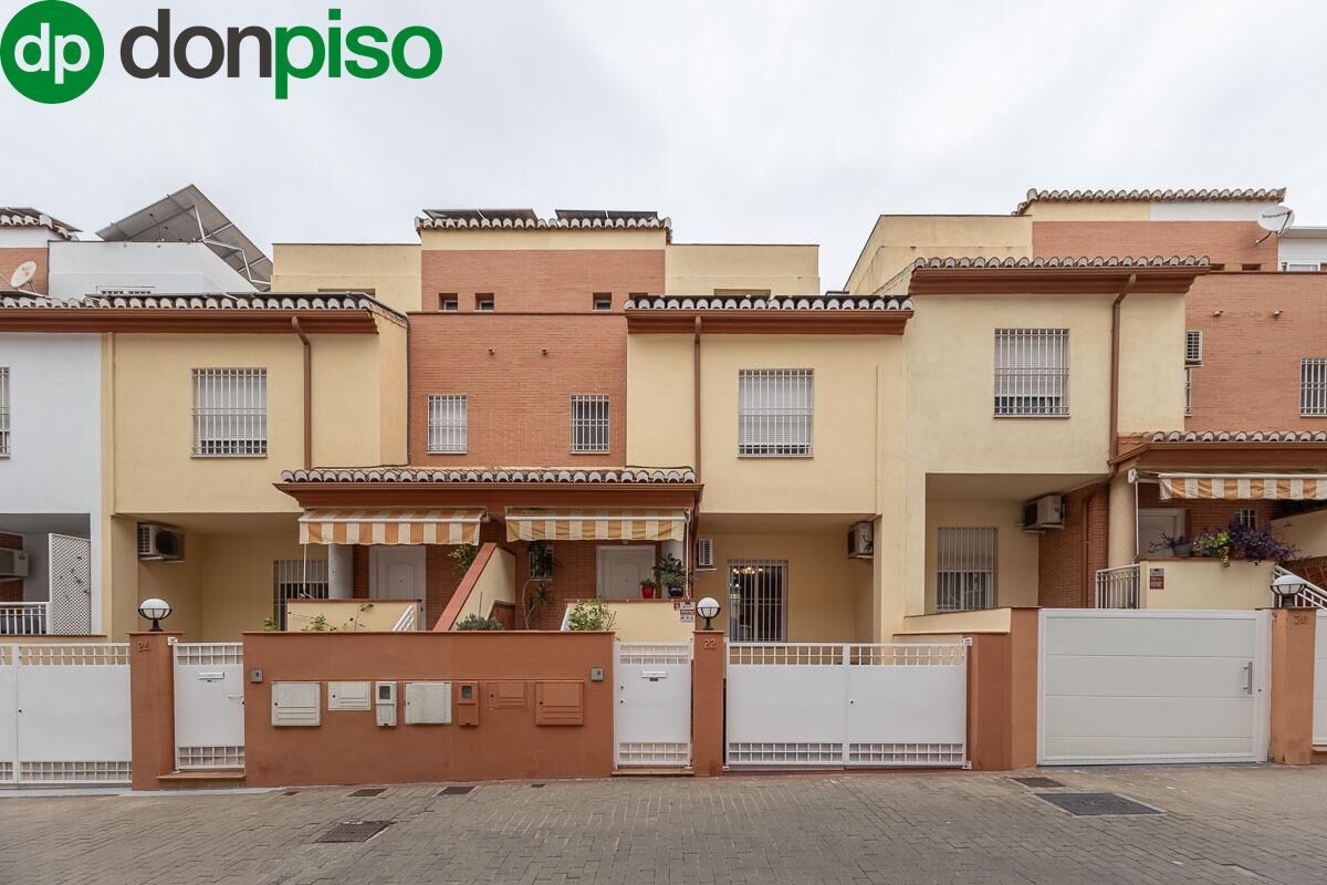 Single-family semi-detached for sale in Calle de la Corbeta, Angustias - Chana - Encina