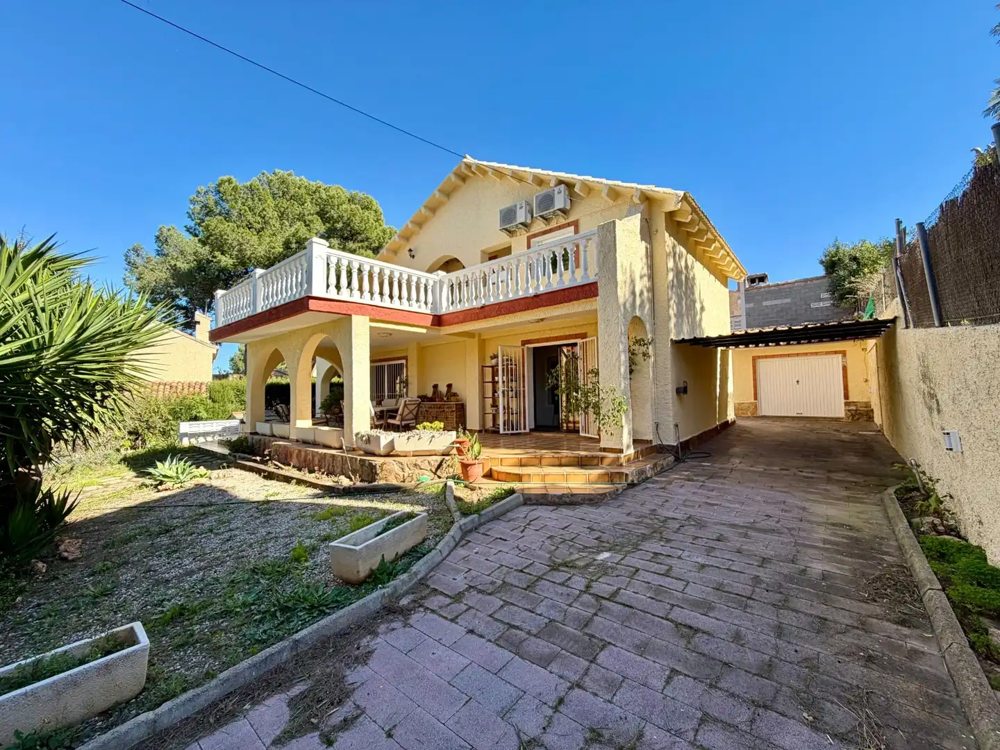 Vista exterior de Casa o chalet en venta en Torrent con Aire acondicionado, Jardín privado y Terraza