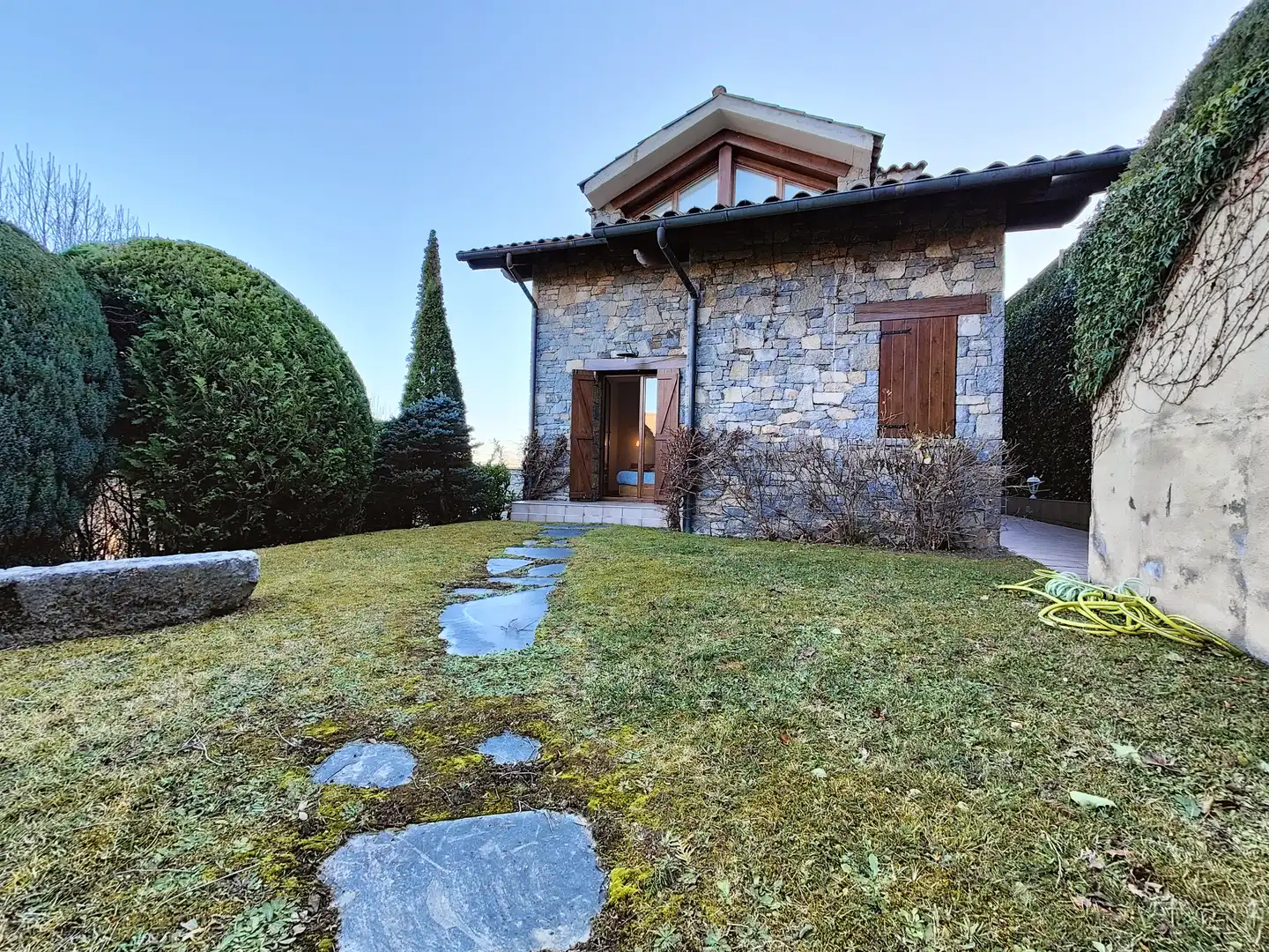 Garden of Houses for sale in Molló  with Heating, Private garden and Terrace