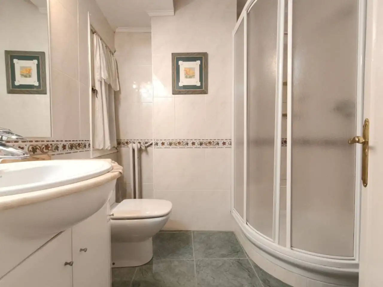 Baño de Piso en venta en Bilbao  con Balcón