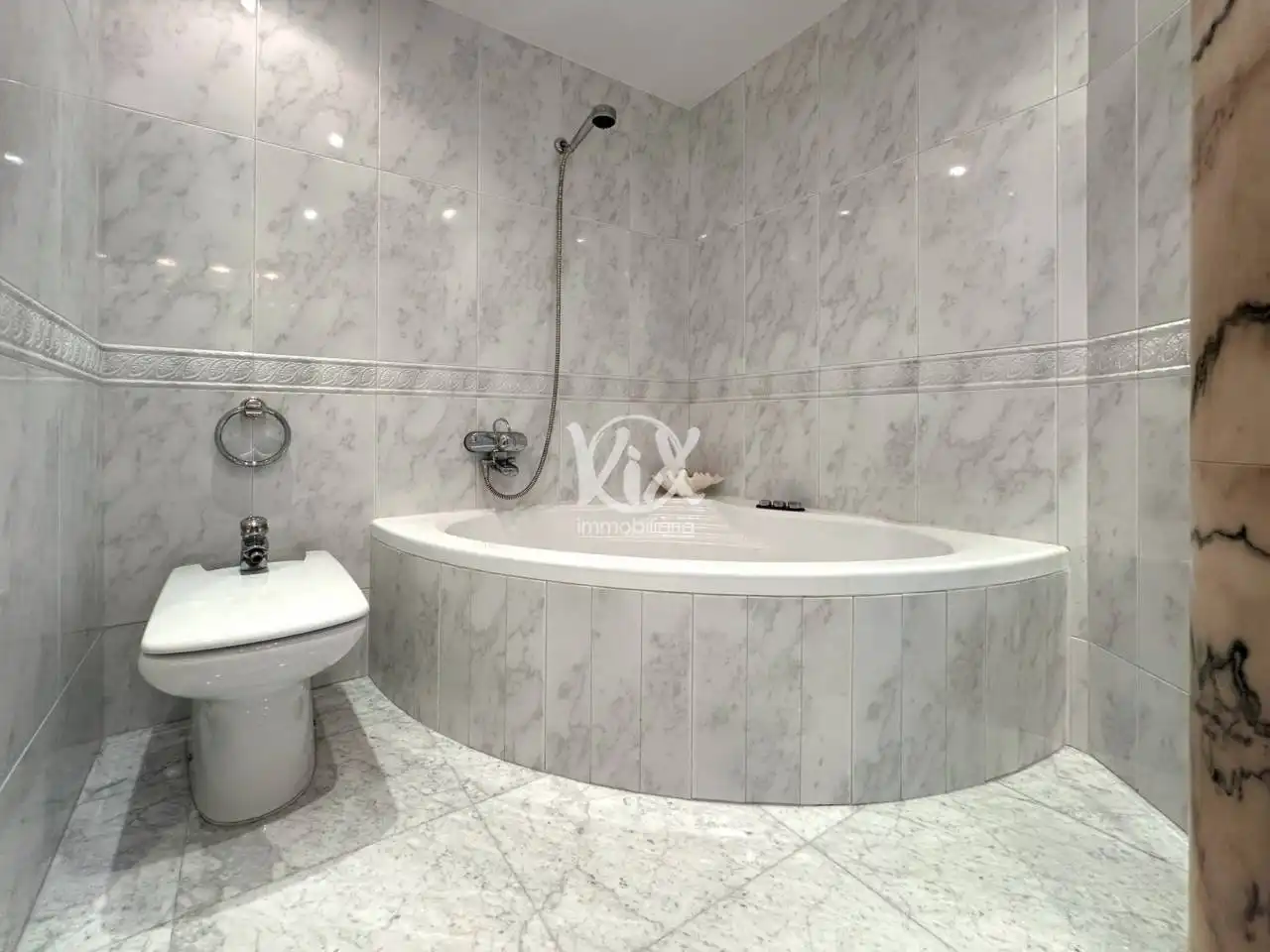 Baño de Piso en venta en Mataró con Aire acondicionado, Calefacción y Terraza