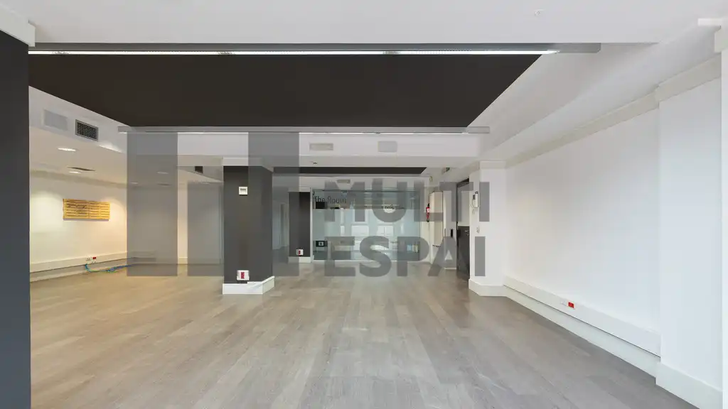 Office space with lift to rent in Carrer de Calàbria, imagen 4
