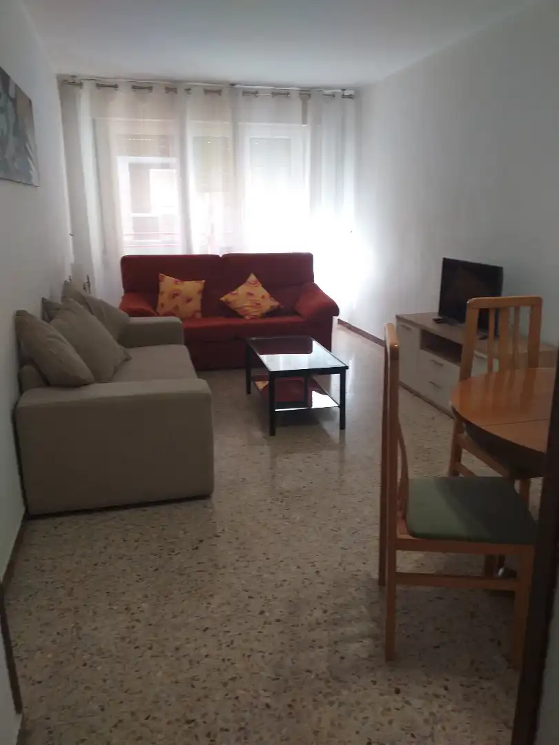 Living room of Flat for rent in Zaragoza  with Heating, Furnished and Oven