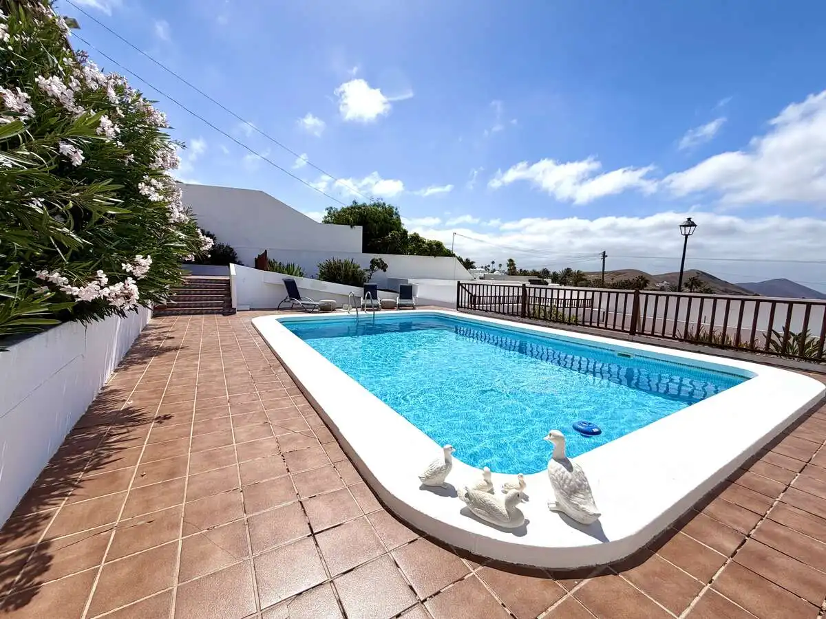 Piscina de Casa o chalet en venta en Teguise con Trastero y Amueblado