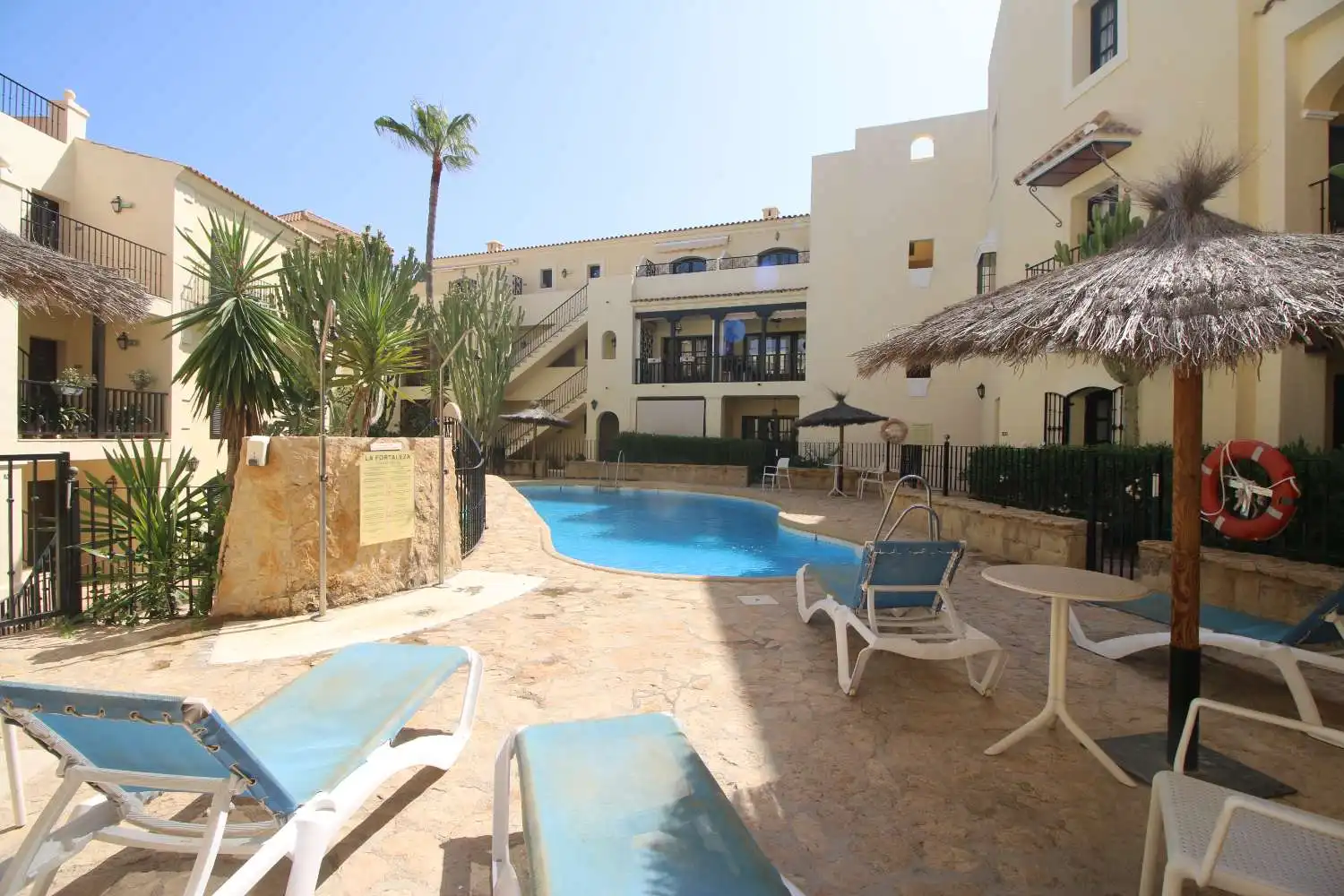 Piscina de Apartament en venda en Cuevas del Almanzora amb Terrassa, Piscina i Moblat