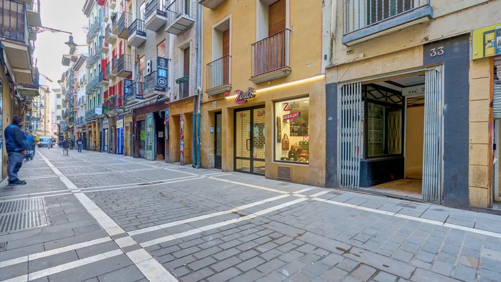 Geschaftsraum zum Verkauf in  Pamplona / Iruña