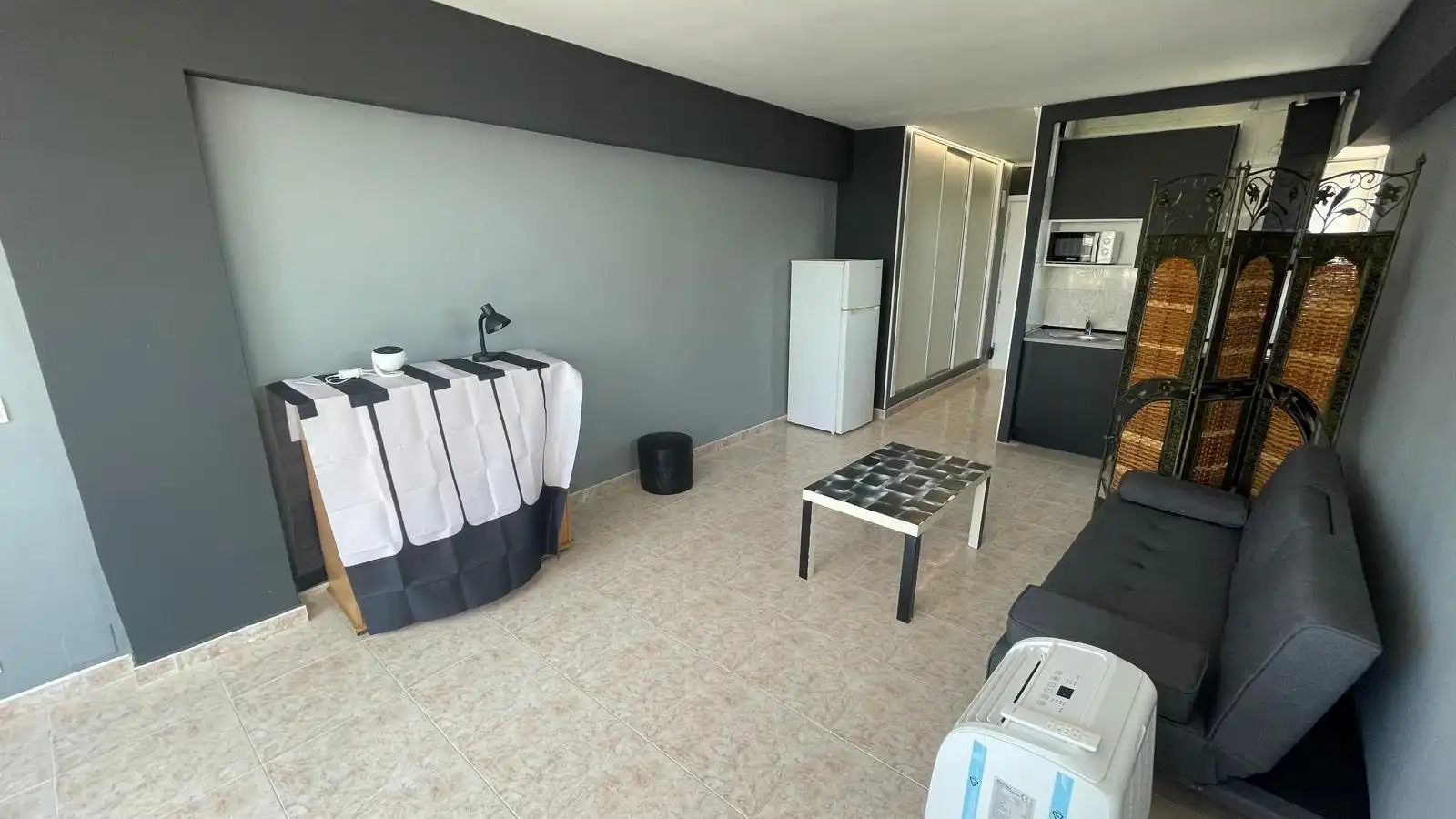 Sala d'estar de Estudi de lloguer en  Palma de Mallorca amb Aire condicionat, Calefacció i Terrassa