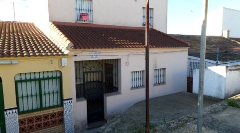 Foto 2 de Casa adosada en venta en Calle Castelar, Tharsis, Alosno