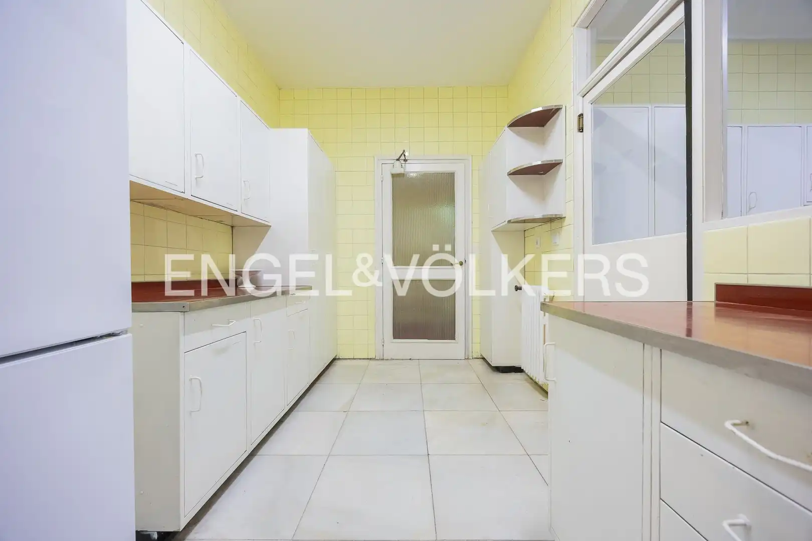 Cocina de Piso en venta en Bilbao  con Calefacción, Terraza y Trastero