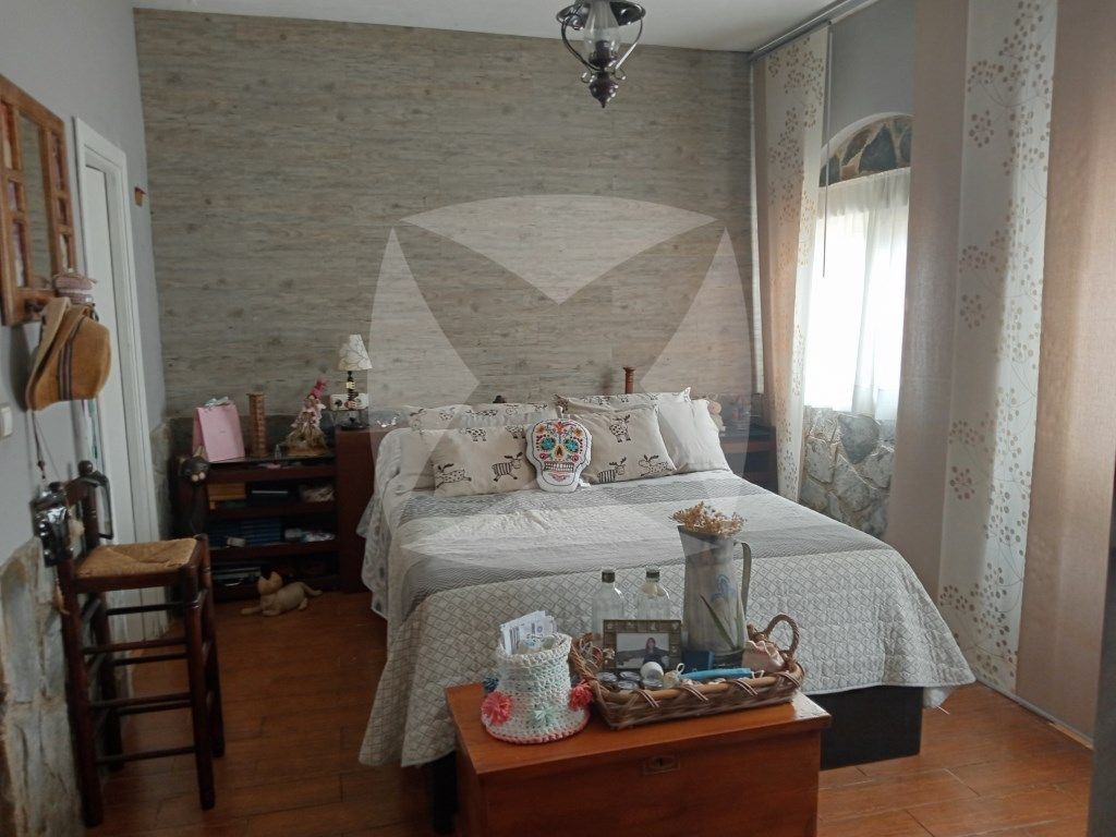 Bedroom of House or chalet for sale in Sierra de Fuentes  with Terrace and Swimming Pool