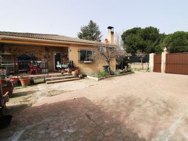 Villa avec jardin à vendre à Torremocha de Jarama