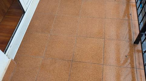 Foto 2 de Piso de alquiler en Calle Floranes, Cuatro Caminos, Santander